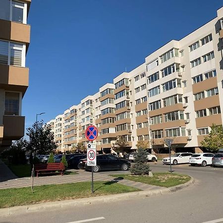 Lovely Bacau 1 Bedroom Apartment Екстер'єр фото