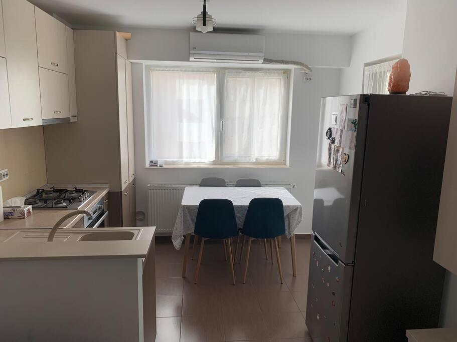Lovely Bacau 1 Bedroom Apartment Екстер'єр фото
